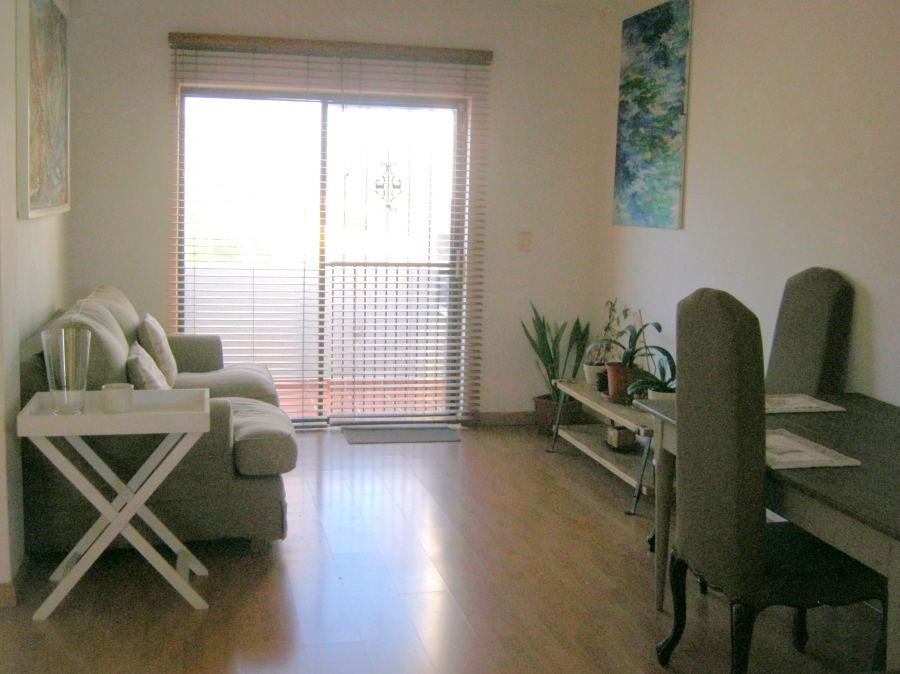 To Let 3 Bedroom Property for Rent in Longdown Western Cape